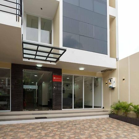 Reddoorz Plus Near Eka Hospital Bsd 5 Dadap Kültér fotó